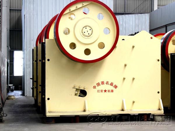 礦石破碎機設備如何選擇？河南破碎機廠家